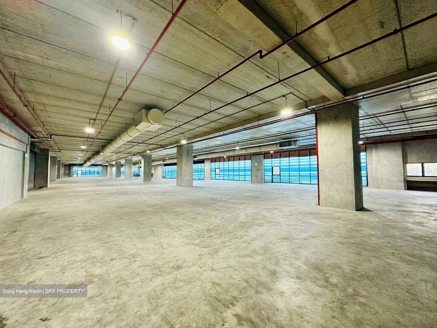 Suites 123 (D8), Warehouse #575776141